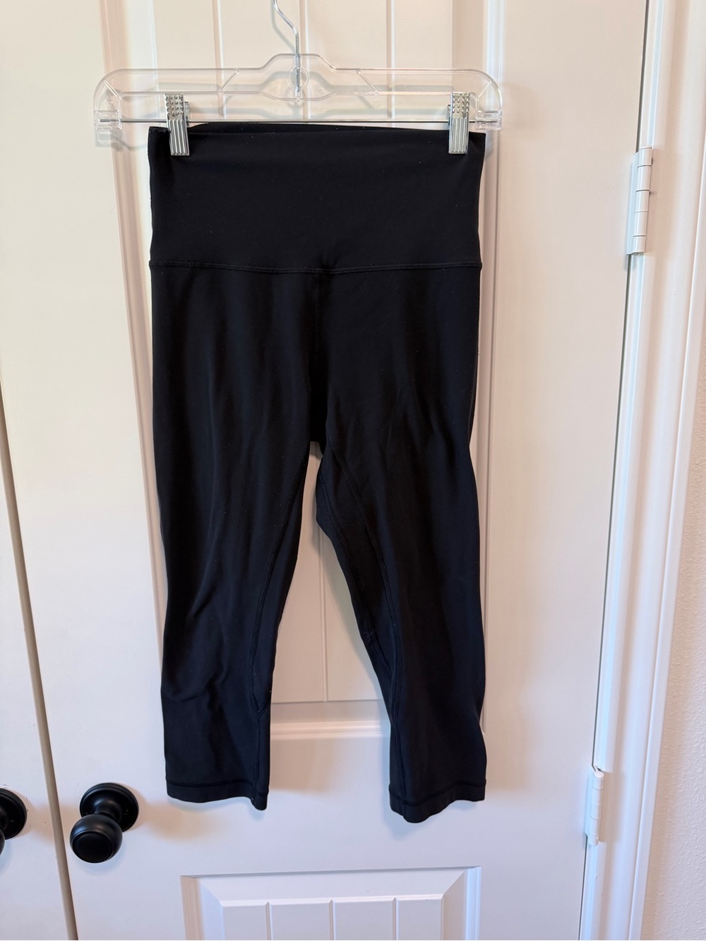 Lululemon Black Crop Leggings High Rise Yoga Athleisure XS